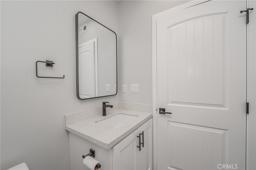 More Photos Of 433 W Gage Ave, Los Angeles Multifamily For Sale