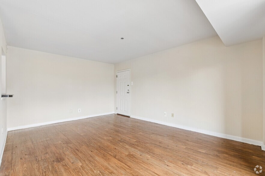 More Photos Of 1212 Southern Ave SE, Washington Apartments For Sale