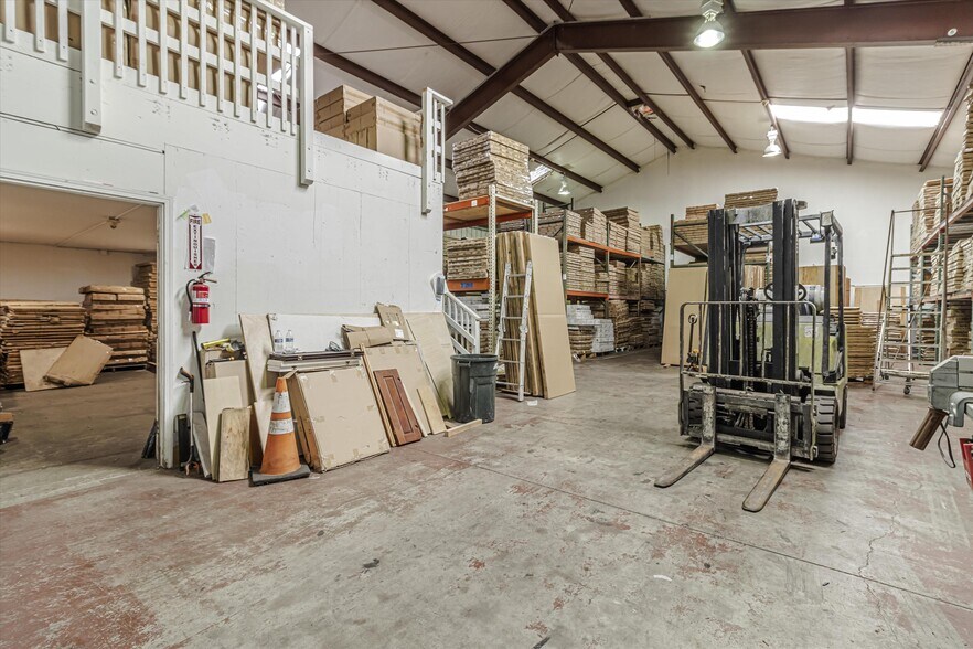 More Photos Of 1356 S 50th St, Richmond Warehouse For Sale