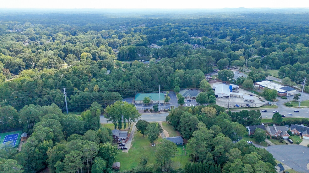 More Photos Of 3980 Shallowford Rd, Marietta Office For Sale