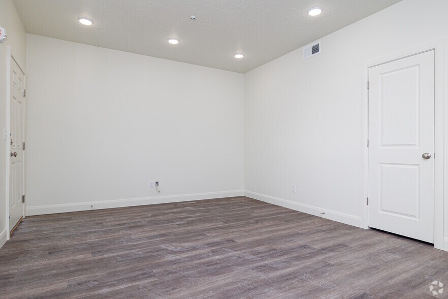 More Photos Of 36 W 1600 N, Sunset Apartments For Sale