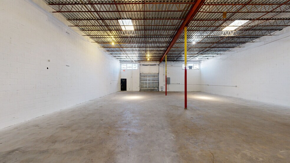 More Photos Of 3600 NE 4th Ave, Oakland Park Unknown For Lease