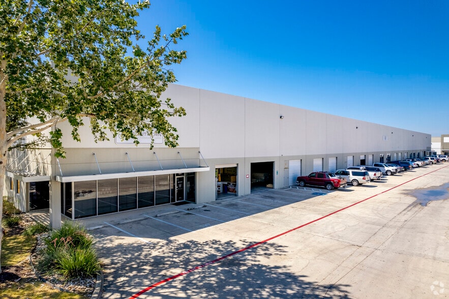 More Photos Of 12625 Wetmore Rd, San Antonio Unknown For Lease