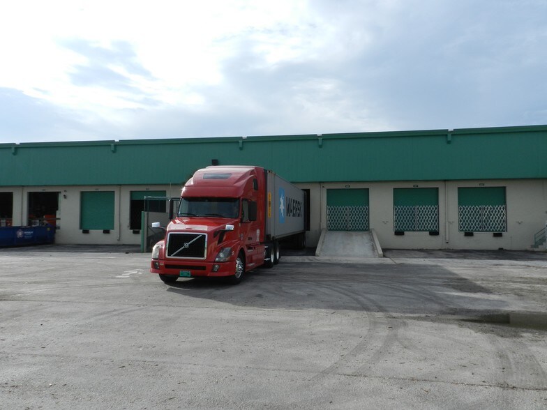 More Photos Of 933 Shotgun Rd, Sunrise Warehouse For Sale