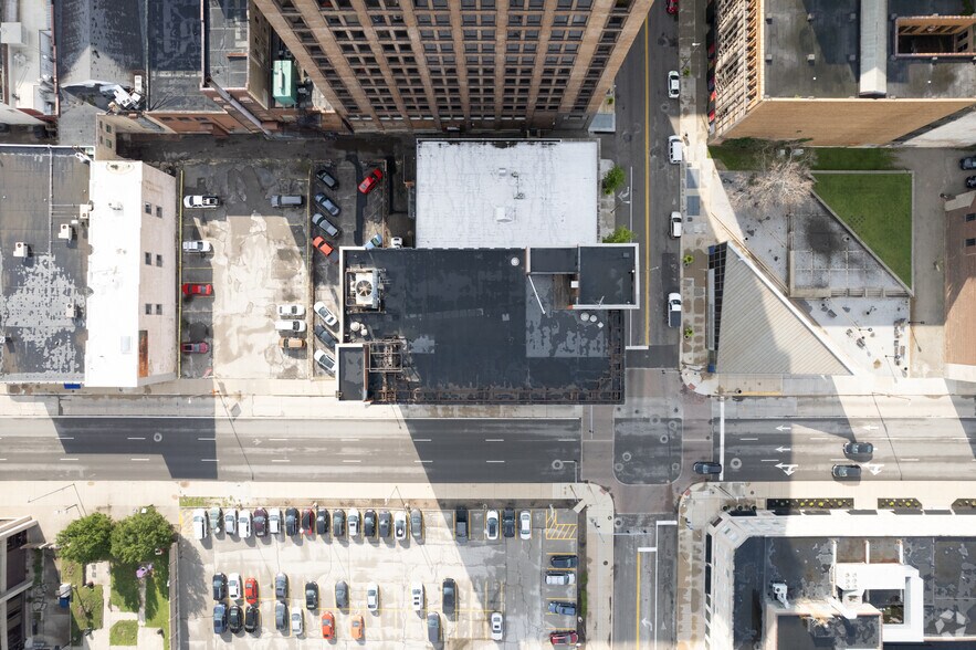 More Photos Of 626 Madison Ave, Toledo Office For Lease