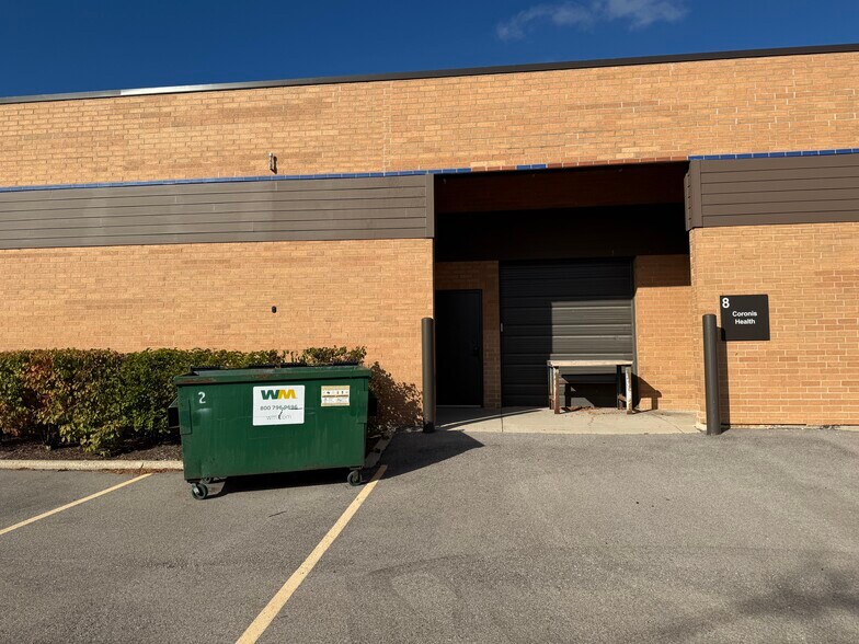 More Photos Of 425 Huehl Rd, Northbrook Light Distribution For Sale