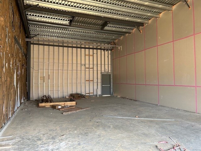 More Photos Of 2411 Jacaman Rd, Laredo Storefront For Lease