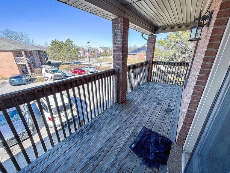 More Photos Of 400 Dabney Dr, Lexington Apartments For Sale