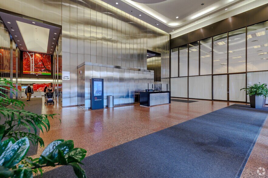 More Photos Of 120 King St W, Hamilton Office For Lease