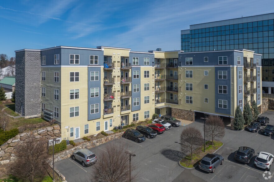 Primary Photo Of 587 Connecticut Ave, Norwalk Apartments For Sale