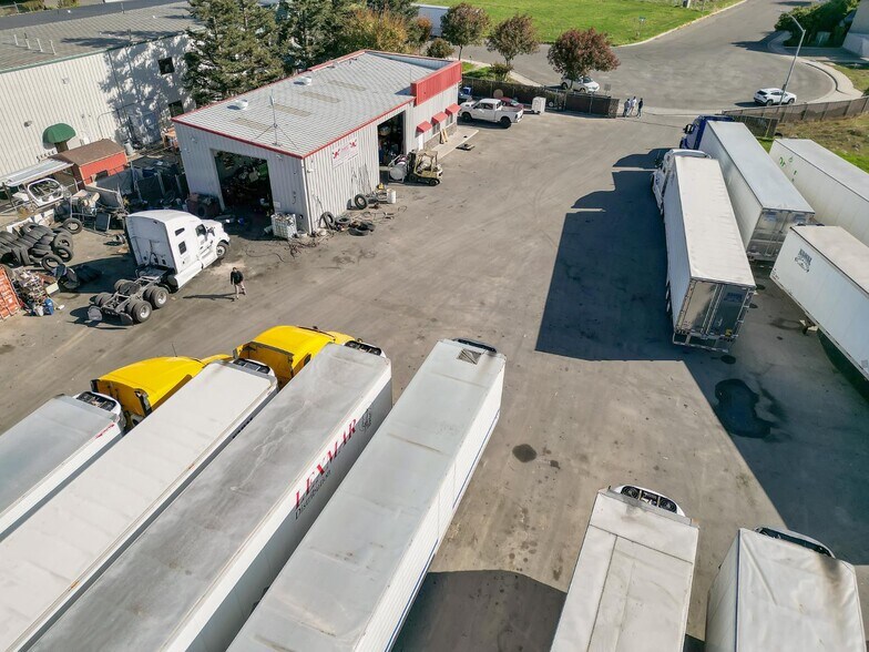 More Photos Of 4475 Farm Supply Dr, Ceres Warehouse For Sale