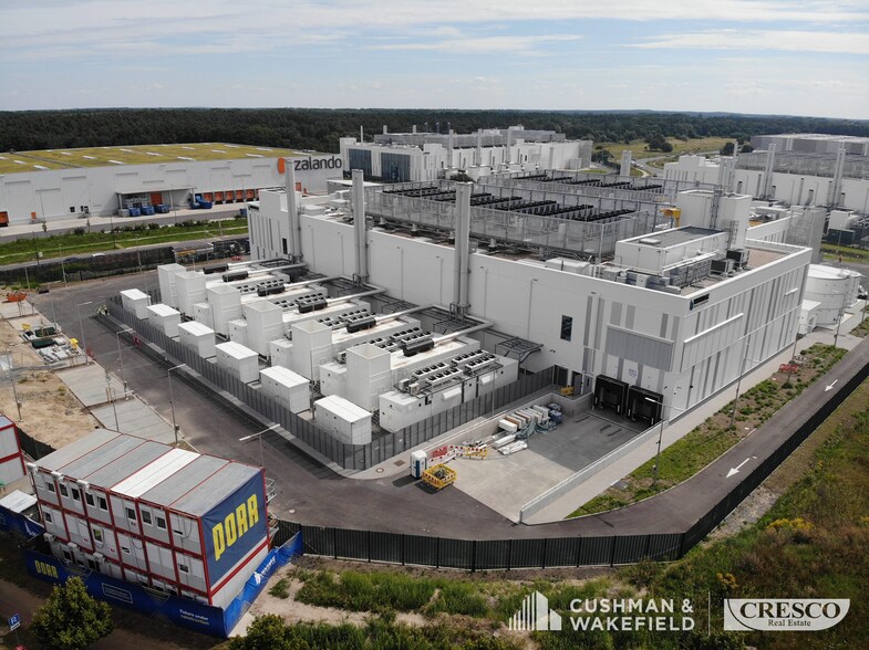 More Photos Of 6800 S Marginal Ave, Cleveland Land For Sale