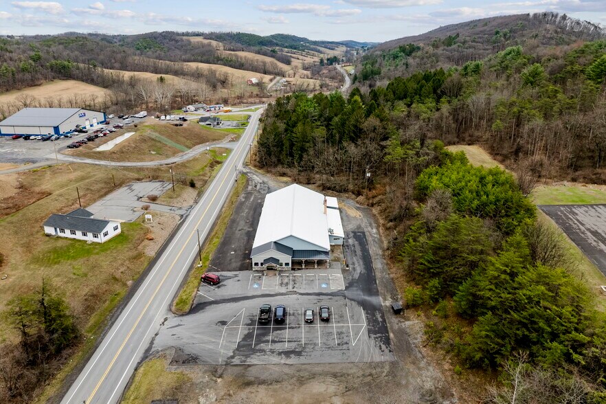 More Photos Of 4144 Pennsylvania 147 Hwy, Herndon Supermarket For Sale