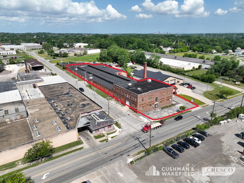 Primary Photo Of 5446-5454 Dunham Rd, Maple Heights Manufacturing For Lease