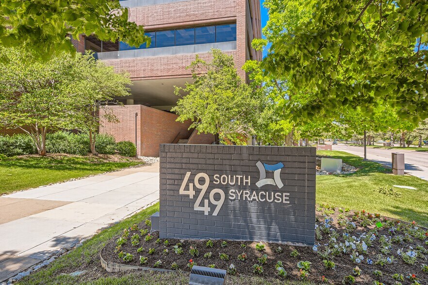 More Photos Of 4949 S Syracuse St, Denver Office For Lease