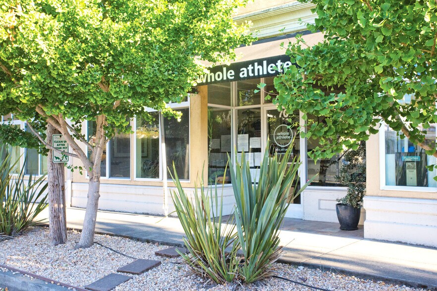 More Photos Of 7-9 Mariposa Ave, San Anselmo Storefront Retail Residential For Lease