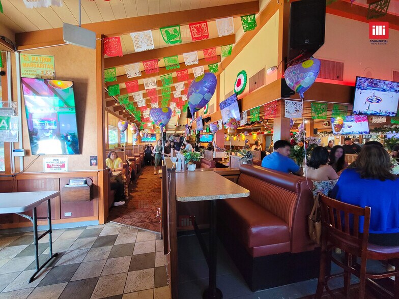 More Photos Of 44430 20th St W, Lancaster Restaurant For Lease