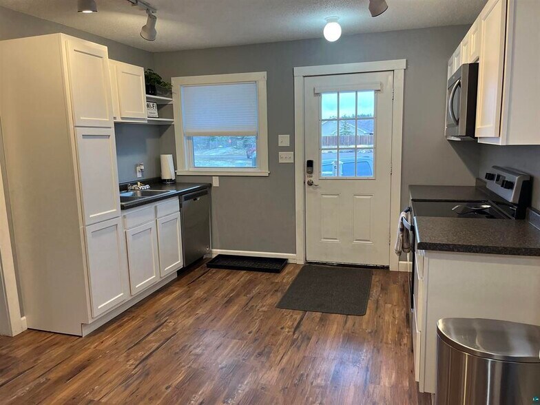 More Photos Of 4776 Hermantown Rd, Hermantown Freestanding For Sale