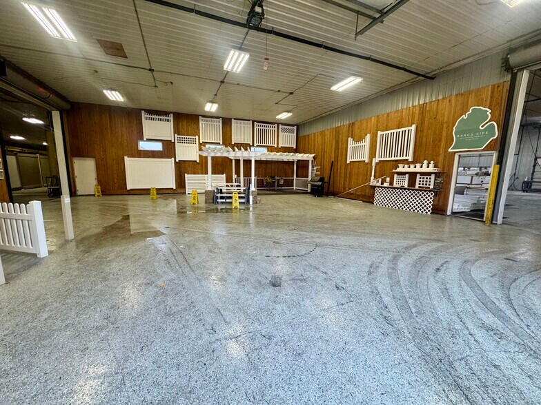 More Photos Of 5260 S Clinton Trl, Eaton Rapids Manufacturing For Lease