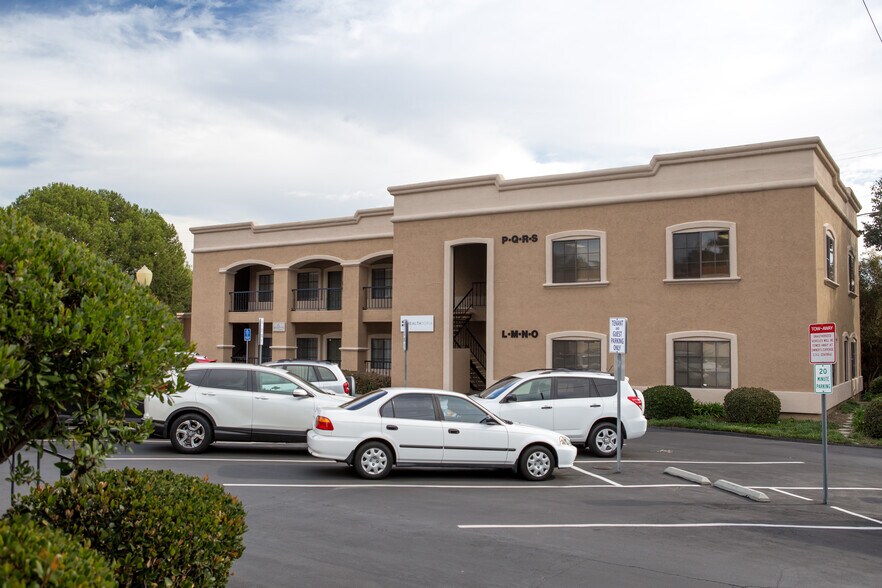 More Photos Of 2210 Encinitas Blvd, Encinitas Unknown For Lease