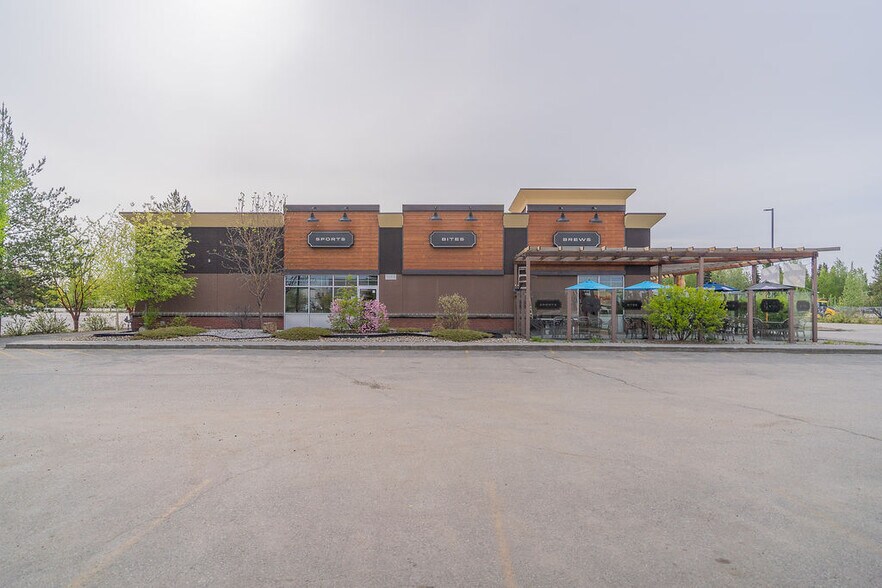 More Photos Of 1243 Old Steese Hwy, Fairbanks Restaurant For Sale