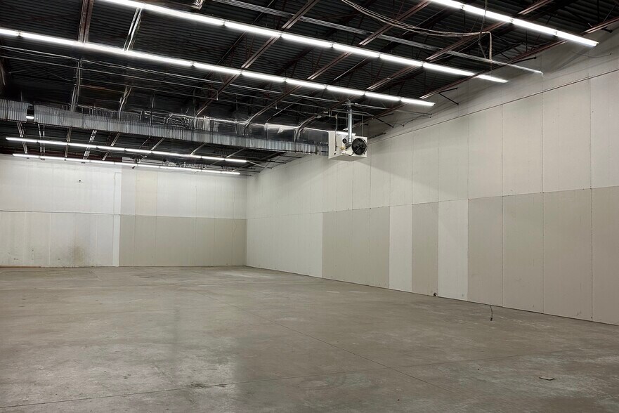 More Photos Of 6500 N Lamar Blvd, Austin General Retail For Lease