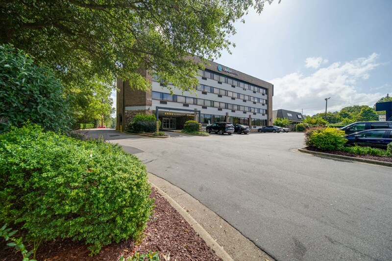 More Photos Of 2910 Capital Blvd, Raleigh Hotel For Sale