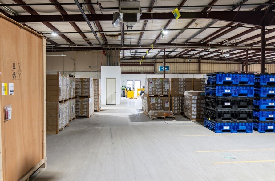 More Photos Of 135 Industrial Dr N, Madison Warehouse For Sale