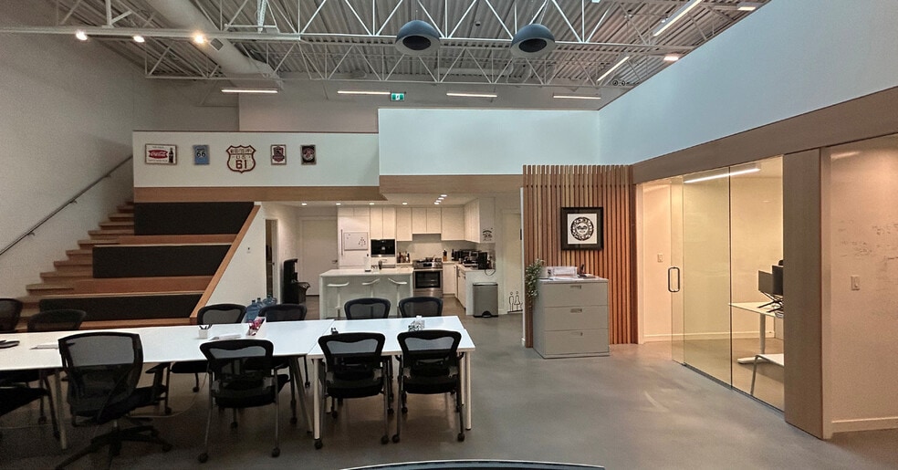 More Photos Of 325 W 4th Ave, Vancouver Light Manufacturing For Lease