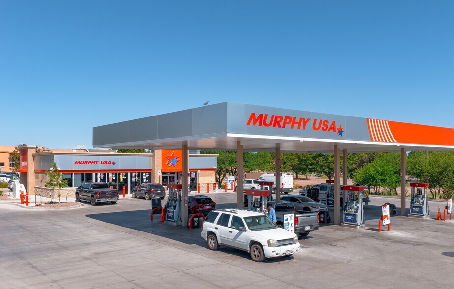 Primary Photo Of 1707 S Pueblo Blvd, Pueblo Service Station For Sale