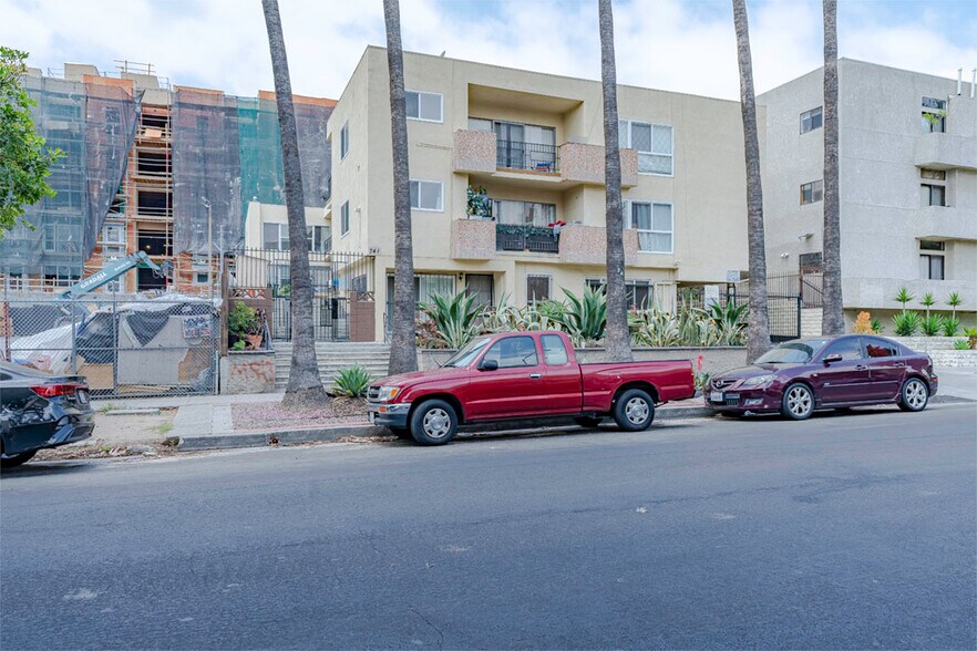 More Photos Of 741 S Hobart Blvd, Los Angeles Apartments For Sale