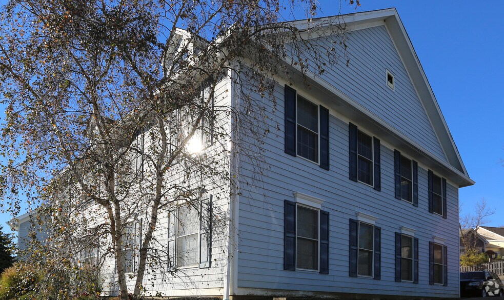 More Photos Of 7800 Laurel Ave, Madeira Medical For Lease