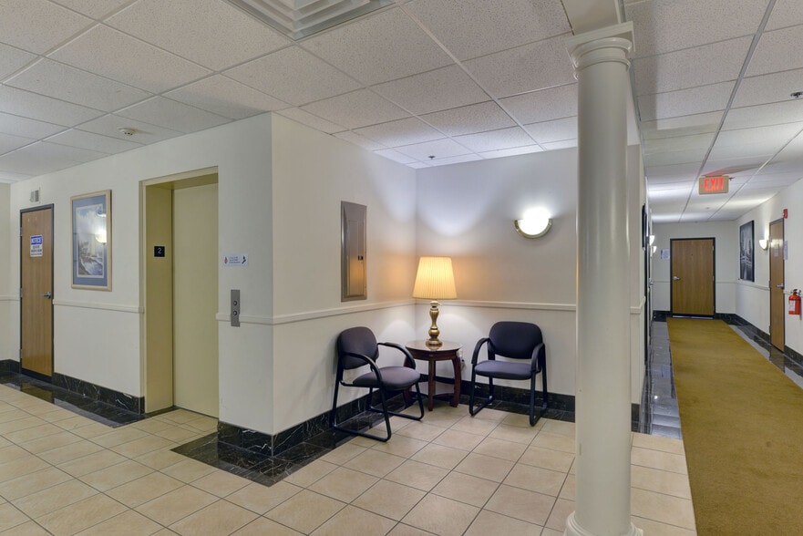 More Photos Of 7 Industrial Rd, Pequannock Office For Lease