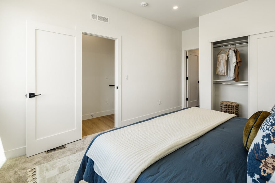 More Photos Of 1181 Lowell Blvd, Denver Apartments For Sale