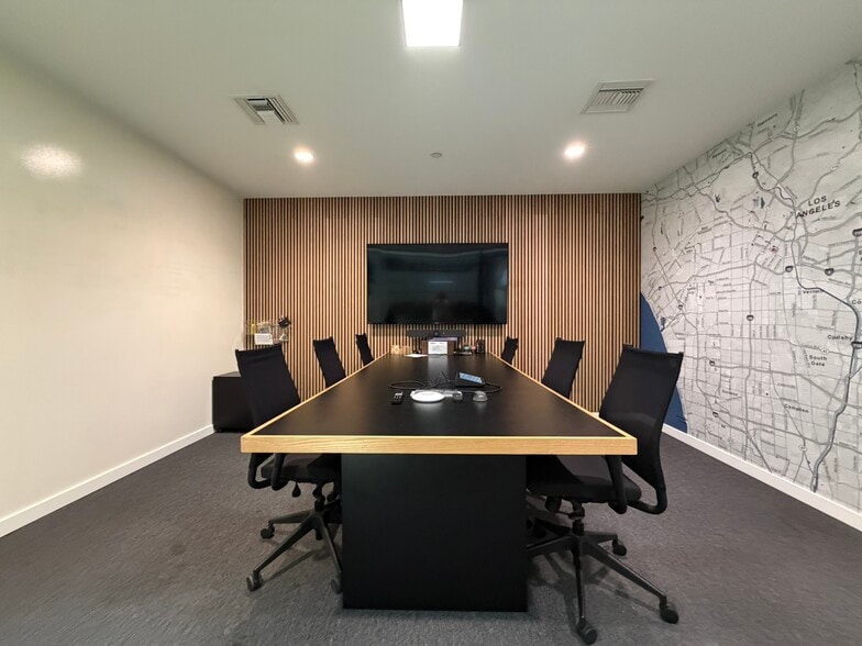 More Photos Of 450 S Raymond Ave, Pasadena Warehouse For Sale