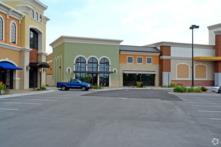 More Photos Of 7201 Shallowford Rd, Chattanooga Unknown For Lease