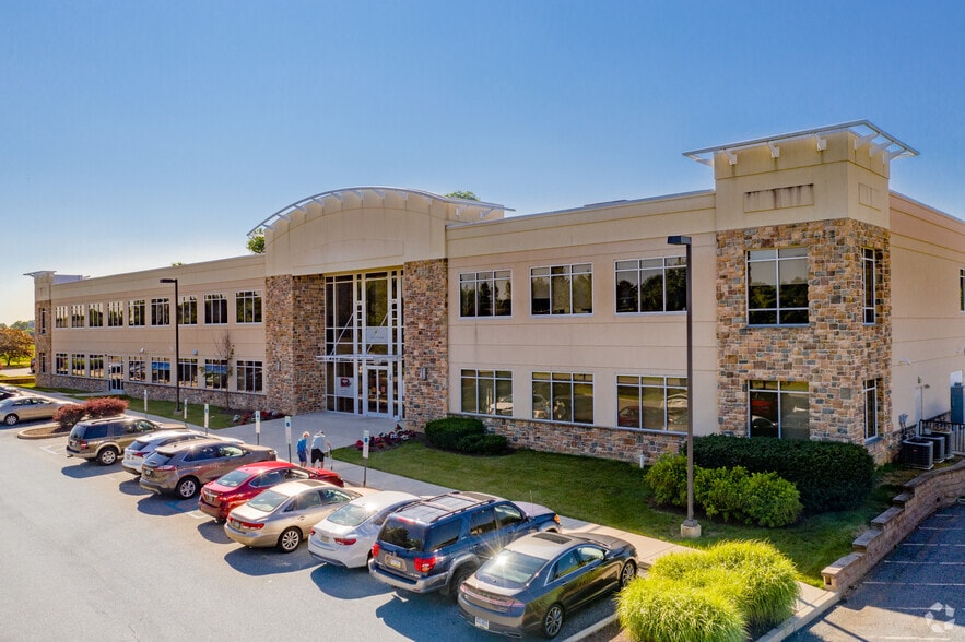 Primary Photo Of 2901 Dutton Mill Rd, Aston Township Medical For Sale