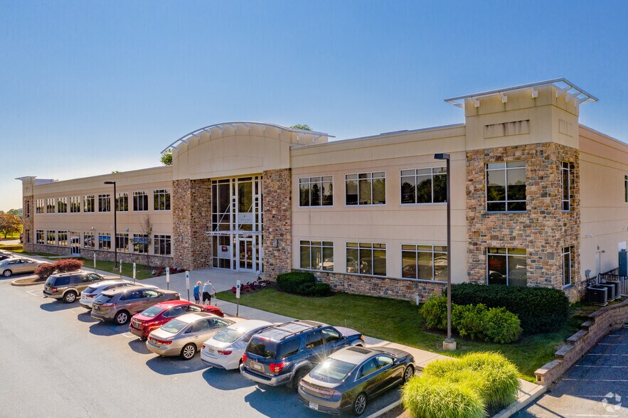 Primary Photo Of 2901 Dutton Mill Rd, Aston Township Medical For Sale