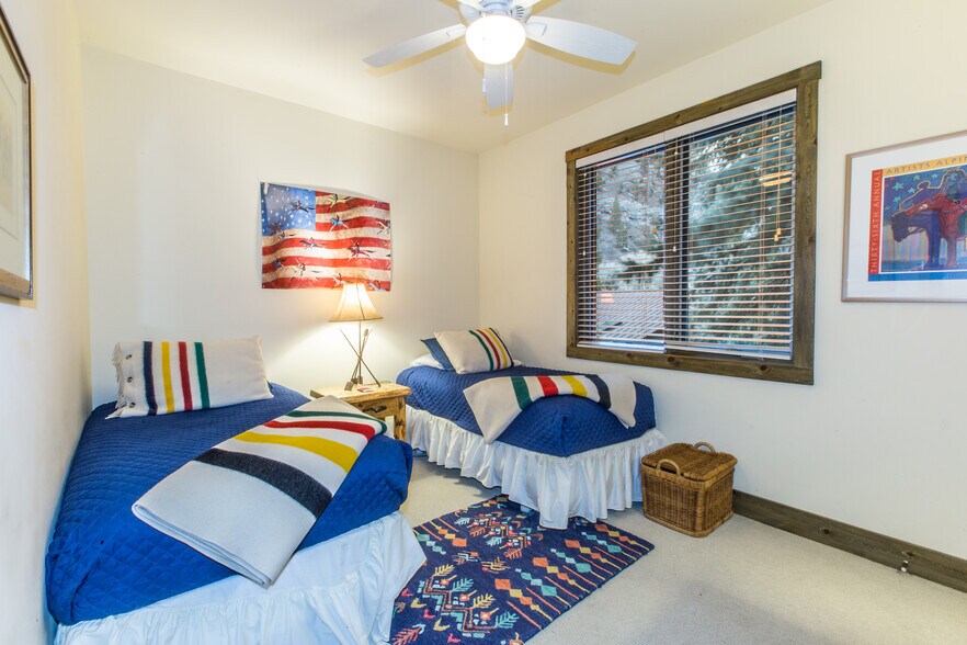 More Photos Of 115 / 117 / 119 7th Ave, Ouray Apartments For Sale