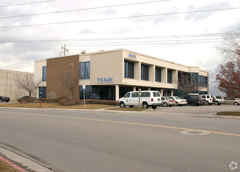 Primary Photo Of 5263 Commerce Dr, Murray Medical For Lease