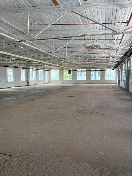 More Photos Of 565 N Main St, Woonsocket Warehouse For Sale