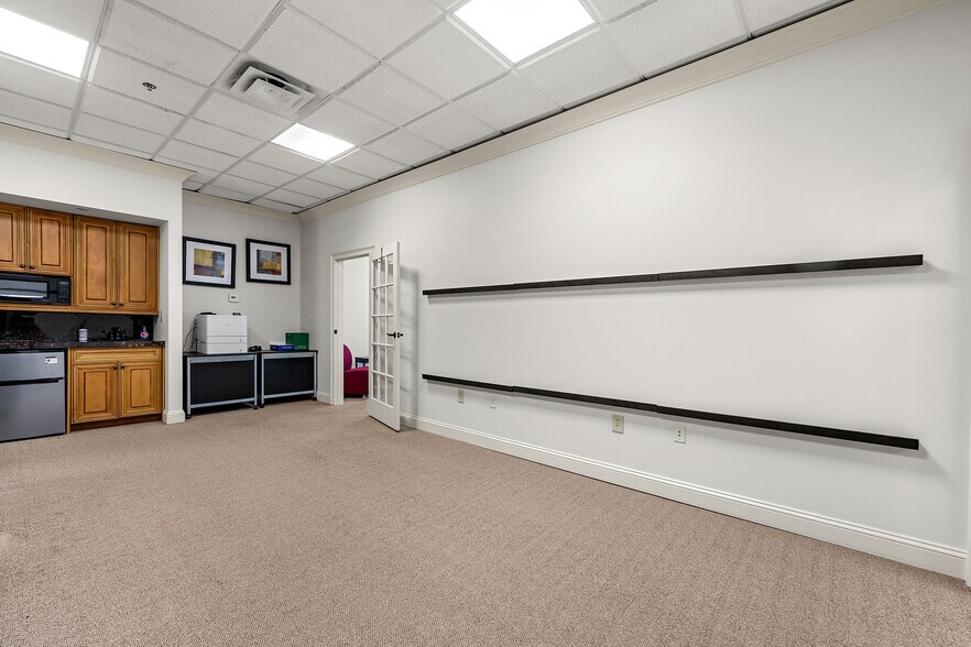 More Photos Of 3080 Highlands Pky, Smyrna Medical For Sale