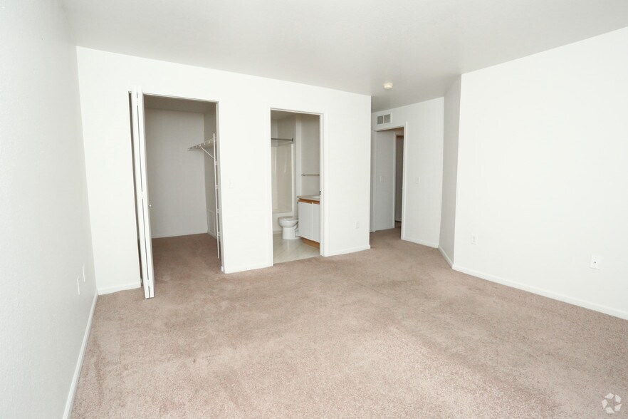 More Photos Of 6101-6103 Eagle Ridge Ln, Flint Apartments For Sale