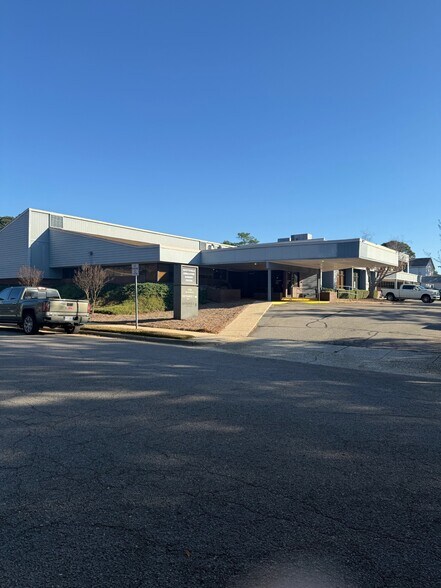 Primary Photo Of 1767 & 1781 Metromedical Dr, Fayetteville Medical For Sale