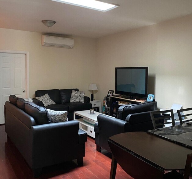 More Photos Of 109-07 Farmers Blvd, Saint Albans Storefront Retail Residential For Sale