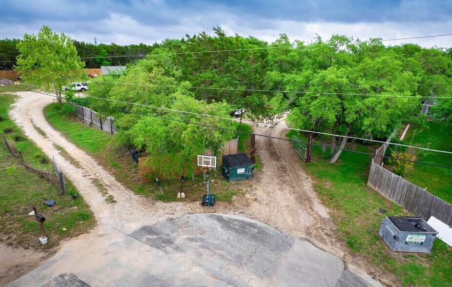 More Photos Of 14711A Quail Ct, Leander Trailer Camper Park For Sale