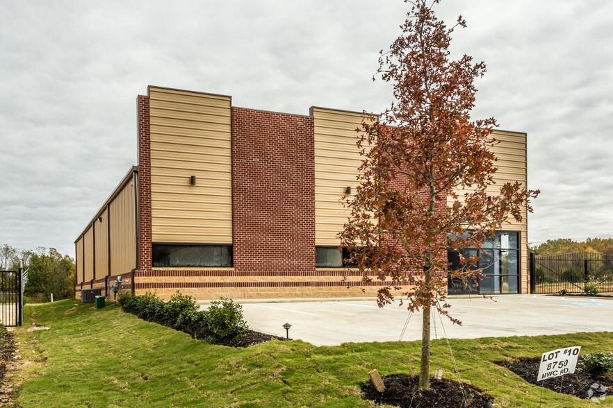 More Photos Of 8750 Mwc Rd, Olive Branch Warehouse For Lease