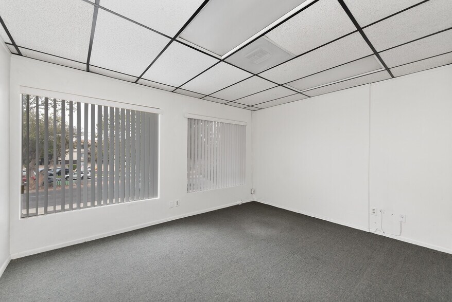 More Photos Of 720 N Ventura Rd, Port Hueneme Office Residential For Sale