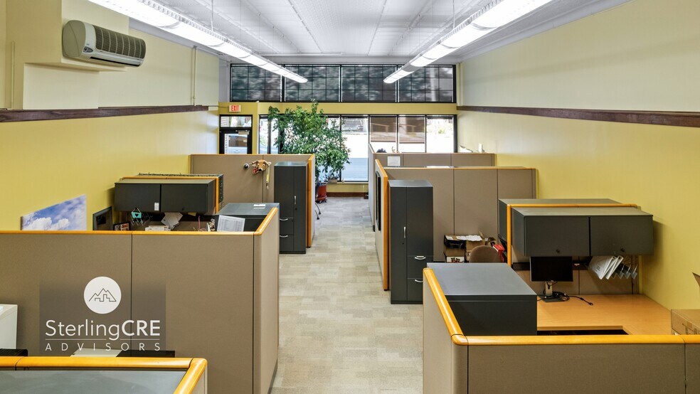 More Photos Of 28 S Montana St, Dillon Office For Sale