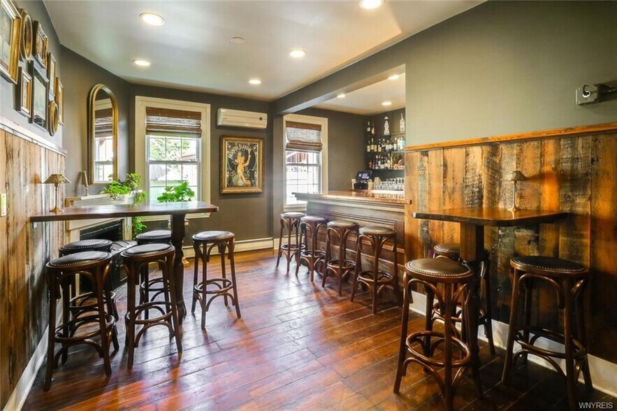 More Photos Of 644 Oakwood Ave, East Aurora Restaurant For Sale